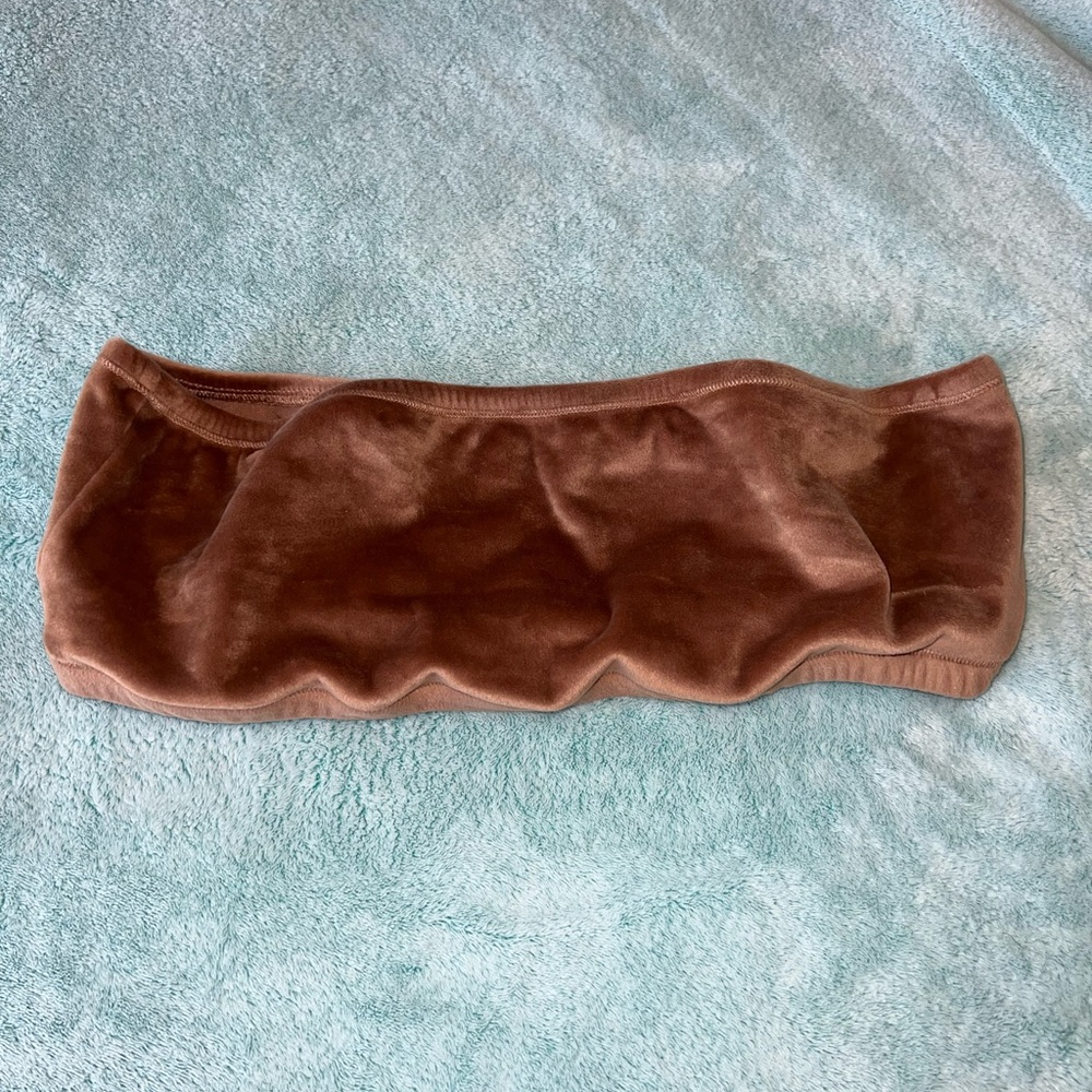 SKIMS VELOUR FITS EVERYBODY BANDEAU